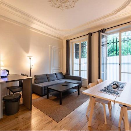 Geranimus Morland : Hearth Of Paris Apartment Exterior photo